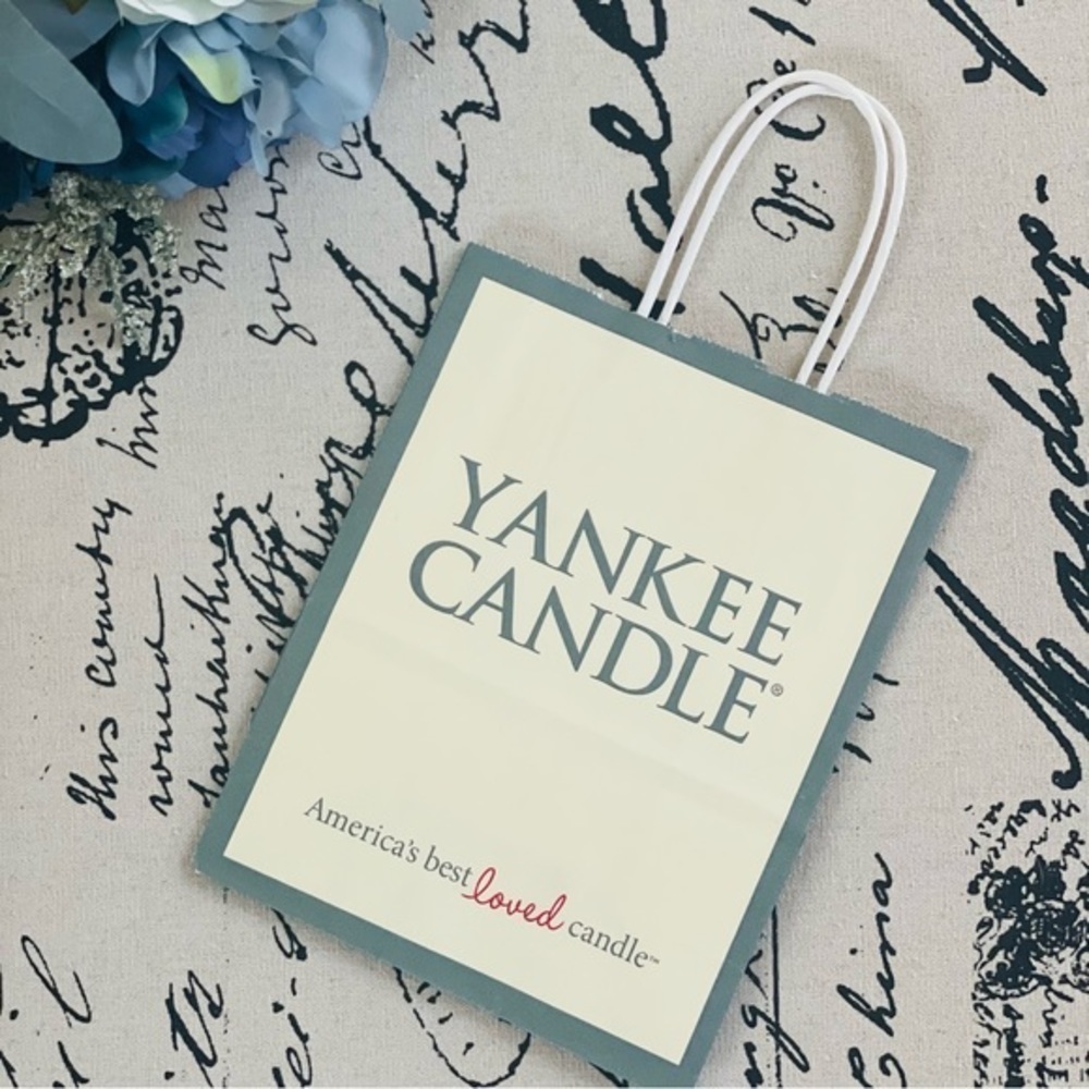 🏷️ FREE with Purchase - Yankee Candle Gift Bag Shopping Tote